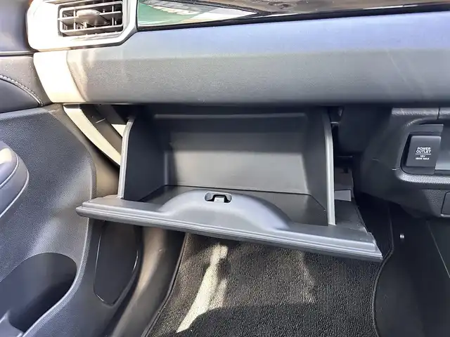 ホンダ ＷＲ－Ｖ Z+ 宮城県 2024(令6)年 0.6万km プラチナホワイトパール ホンダセンシング/・衝突軽減ブレーキ/・誤発進抑制機能/・後方誤発進抑制機能/・近距離衝突軽減ブレーキ/・歩行者事故低減ステアリング/・路外逸脱抑制機能/・アダプティブクルーズコントロール/・車線維持支援システム/・先行車発進お知らせ機能/・標識認識機能/・オートハイビーム/・パーキングセンサーシステム/純正ディスプレイオーディオ/バックカメラ/純正ドライブレコーダー/純正17インチＡＷ/パドルシフト/ハーフレザーシート/革巻きステアリング/ステアリングスイッチ/プッシュスタート/電動格納ミラーウィンカー/横滑り防止装置/ルーフレール/オートライト/LEDヘッドライト/LEDフォグ/スマートキー/ETC