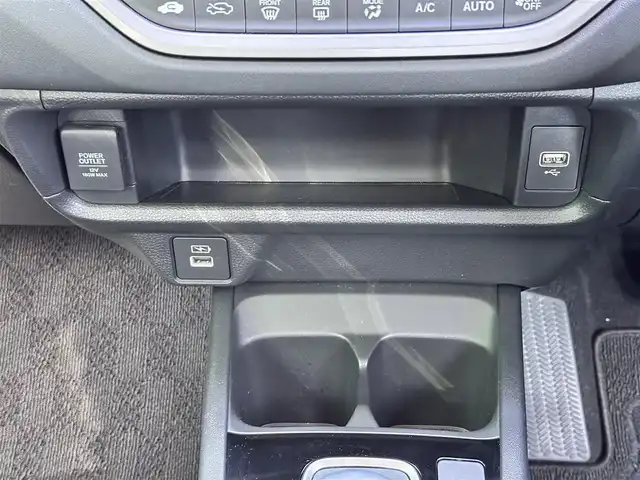 ホンダ ＷＲ－Ｖ Z+ 宮城県 2024(令6)年 0.6万km プラチナホワイトパール ホンダセンシング/・衝突軽減ブレーキ/・誤発進抑制機能/・後方誤発進抑制機能/・近距離衝突軽減ブレーキ/・歩行者事故低減ステアリング/・路外逸脱抑制機能/・アダプティブクルーズコントロール/・車線維持支援システム/・先行車発進お知らせ機能/・標識認識機能/・オートハイビーム/・パーキングセンサーシステム/純正ディスプレイオーディオ/バックカメラ/純正ドライブレコーダー/純正17インチＡＷ/パドルシフト/ハーフレザーシート/革巻きステアリング/ステアリングスイッチ/プッシュスタート/電動格納ミラーウィンカー/横滑り防止装置/ルーフレール/オートライト/LEDヘッドライト/LEDフォグ/スマートキー/ETC