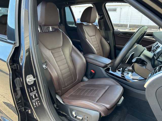 ＢＭＷ Ｘ３ 20d xDrive Mスポーツ 道東・釧路十勝 2018(平30)年 7.7万km ソフィスト・グレー・ブリリアント・エフェクト ４WD/純正HDDナビ/　CD/DVD/BT/USB/フルセグ/360°ビューモニター/ミラーETC/ドライビングアシスト/衝突回避ブレーキ/レーンキーピングアシスト/アクティブクルーズコントロール/パークディスタンスコントロール/パーキングアシスト/茶レザーシート/フロントパワーシート/全席シートヒーター/置くだけ充電/パワーバックドア/純正19インチAW/純正フロアマット