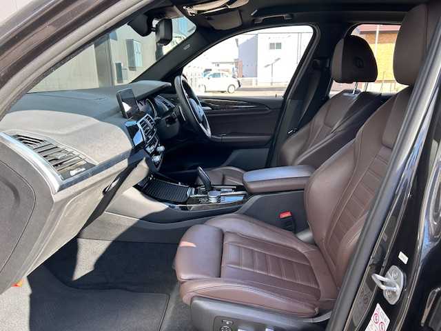 ＢＭＷ Ｘ３ 20d xDrive Mスポーツ 道東・釧路十勝 2018(平30)年 7.7万km ソフィスト・グレー・ブリリアント・エフェクト ４WD/純正HDDナビ/　CD/DVD/BT/USB/フルセグ/360°ビューモニター/ミラーETC/ドライビングアシスト/衝突回避ブレーキ/レーンキーピングアシスト/アクティブクルーズコントロール/パークディスタンスコントロール/パーキングアシスト/茶レザーシート/フロントパワーシート/全席シートヒーター/置くだけ充電/パワーバックドア/純正19インチAW/純正フロアマット