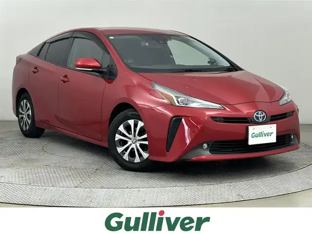 トヨタ プリウス A 道央・札幌 2021(令3)年 3万km エモーショナルレッドⅡ ・４WD/・寒冷地仕様/・純正ナビゲーション（NSZT-Y68T）/　CD/DVD/USB/BT/SD/USB/フルセグ/・全方位カメラ/・ビルトインETC/・社外ドラレコ前後（DC-DR652）/・レーダークルーズコントロール/・パーキングアシスト/・レーンキープアシスト/・ブラインドスポットモニター/・オートマチックハイビーム/・ヘッドアップディスプレイ/・横滑り防止装置/・コーナーセンサー前後/・LEDヘッドライト/・オートライト/・運転席パワーシート/・スマートキー/・プッシュスタート/・スペアキー１本/・純正フロアマット/・純正AW15インチ＋夏タイヤ/・純正AW15インチ＋冬タイヤ積込
