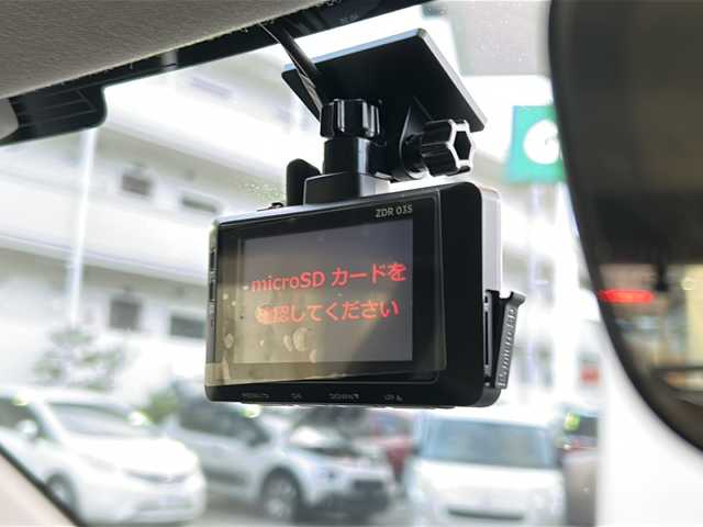ホンダ ヴェゼル ハイブリッド e:HEV Z 兵庫県 2021(令3)年 4.4万km クリスタルブラックパール ワンオーナー/HondSENSING/Honda CONNECTディスプレー＋ETC2.0車載器/フルセグテレビ（走行中視聴不可）/前後ドライブレコーダー/ブレーキホールド/パドルシフト/バックカメラ/シートヒーター（D+N席）/ハンズフリーアクセスパワーテールゲート/ブラインドスポットインフォメーション/パーキングアシスト/アダプティブクルーズコントロール/ダウンヒルアシストコントロール/アンチロック・ブレーキ・システム/レーンキープアシスト/前後コーナーセンサー/横滑り防止装置/盗難防止装置/オートマチックハイビーム/パワーステアリング/パワーウィンドウ/純正フロアマット/純正アルミホイール（18インチ）/LEDヘッドライト/スマートキー/スペアキー（1本）/保証書/取扱説明書