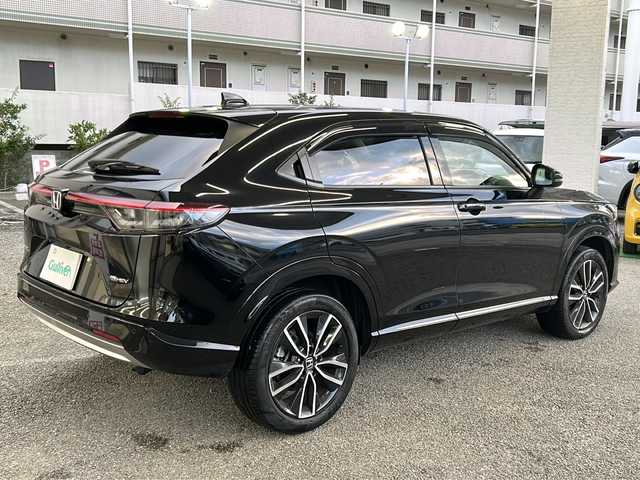 ホンダ ヴェゼル ハイブリッド e:HEV Z 兵庫県 2021(令3)年 4.4万km クリスタルブラックパール ワンオーナー/HondSENSING/Honda CONNECTディスプレー＋ETC2.0車載器/フルセグテレビ（走行中視聴不可）/前後ドライブレコーダー/ブレーキホールド/パドルシフト/バックカメラ/シートヒーター（D+N席）/ハンズフリーアクセスパワーテールゲート/ブラインドスポットインフォメーション/パーキングアシスト/アダプティブクルーズコントロール/ダウンヒルアシストコントロール/アンチロック・ブレーキ・システム/レーンキープアシスト/前後コーナーセンサー/横滑り防止装置/盗難防止装置/オートマチックハイビーム/パワーステアリング/パワーウィンドウ/純正フロアマット/純正アルミホイール（18インチ）/LEDヘッドライト/スマートキー/スペアキー（1本）/保証書/取扱説明書