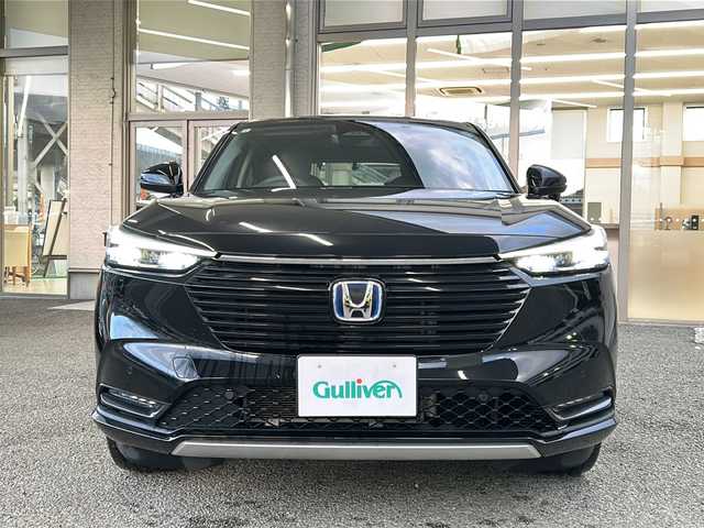 ホンダ ヴェゼル ハイブリッド e:HEV Z 兵庫県 2021(令3)年 4.4万km クリスタルブラックパール ワンオーナー/HondSENSING/Honda CONNECTディスプレー＋ETC2.0車載器/フルセグテレビ（走行中視聴不可）/前後ドライブレコーダー/ブレーキホールド/パドルシフト/バックカメラ/シートヒーター（D+N席）/ハンズフリーアクセスパワーテールゲート/ブラインドスポットインフォメーション/パーキングアシスト/アダプティブクルーズコントロール/ダウンヒルアシストコントロール/アンチロック・ブレーキ・システム/レーンキープアシスト/前後コーナーセンサー/横滑り防止装置/盗難防止装置/オートマチックハイビーム/パワーステアリング/パワーウィンドウ/純正フロアマット/純正アルミホイール（18インチ）/LEDヘッドライト/スマートキー/スペアキー（1本）/保証書/取扱説明書