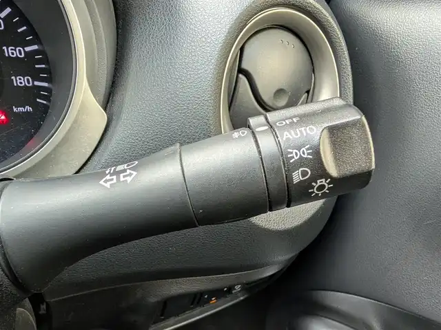 日産 ジューク 15RX Vセレクション 埼玉県 2017(平29)年 8.2万km サンライトイエロー 純正メモリナビ(MJ116D-W)/フルセグテレビ/バックカメラ/アラウンドビュー/ドライブレコーダー(KENWOOD DRV-MR740)/純正フロアマット/純正ドアバイザー/プッシュスタート/ETC2.0/HIDヘッドライト/スマートキー×2/整備記録簿(H29、H30、R1、R2、R5、R6、R7)