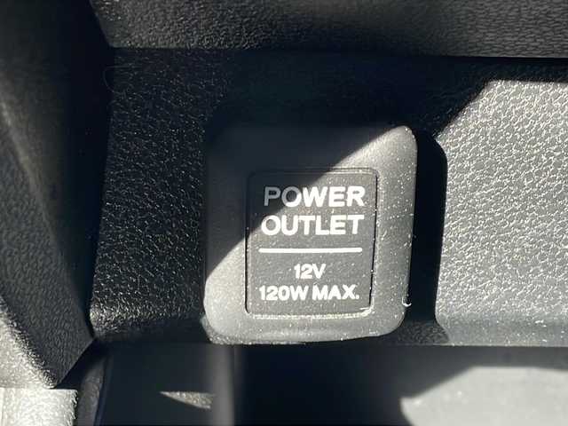 ホンダ フィット G 徳島県 2010(平22)年 6.7万km アラバスターシルバーメタリック 7型社外SDナビ　AVN119M/（ラジオ/CD/ワンセグ/iPod）/ETC/キセノンヘッドライト/純正フロアマット/ウィンドロック/レベライザー/純正14インチアルミホイール/電動格納ミラー/リモコンキー/取扱説明書/新車時保証書
