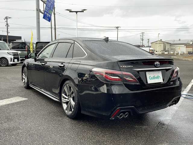 トヨタ クラウン ハイブリッド RS アドバンス 新潟県 2021(令3)年 1.9万km ブラック １２．３型純正ナビ　/フルセグTV/Bluetooth/CD/DVD/AM/FM/ムーンルーフ　/夏冬タイヤ　/トヨタセーフティセンス　/プリクラッシュセーフティ/レーントレーシングアシスト/レーダークルーズコントロール/ロードサインアシスト/アダプティブハイビームシステム/先行車発進告知機能/ブラインドスポットモニター/インテリジェントクリアランスソナー/リヤクロストラフィックオートブレーキ/パーキングサポートブレーキ/パノラミックビューモニター　/３眼ＬＥＤヘッドランプ　/カラーヘッドアップディスプレイ　/デジタルインナーミラー　/本革シート　/ビルトインＥＴＣ２．０/前後ドライブレコーダー/パドルシフト/シートメモリー/シートヒーター/ステアリングヒーター