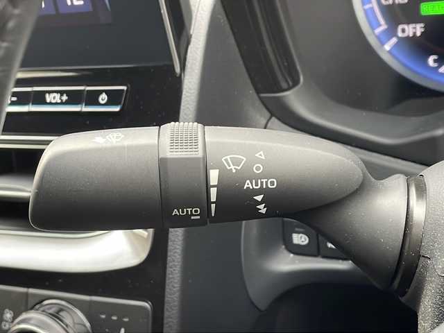 トヨタ クラウン ハイブリッド RS アドバンス 新潟県 2021(令3)年 1.9万km ブラック １２．３型純正ナビ　/フルセグTV/Bluetooth/CD/DVD/AM/FM/ムーンルーフ　/夏冬タイヤ　/トヨタセーフティセンス　/プリクラッシュセーフティ/レーントレーシングアシスト/レーダークルーズコントロール/ロードサインアシスト/アダプティブハイビームシステム/先行車発進告知機能/ブラインドスポットモニター/インテリジェントクリアランスソナー/リヤクロストラフィックオートブレーキ/パーキングサポートブレーキ/パノラミックビューモニター　/３眼ＬＥＤヘッドランプ　/カラーヘッドアップディスプレイ　/デジタルインナーミラー　/本革シート　/ビルトインＥＴＣ２．０/前後ドライブレコーダー/パドルシフト/シートメモリー/シートヒーター/ステアリングヒーター