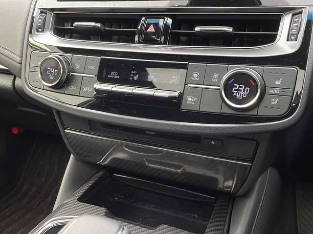 トヨタ クラウン ハイブリッド RS アドバンス 新潟県 2021(令3)年 1.9万km ブラック １２．３型純正ナビ　/フルセグTV/Bluetooth/CD/DVD/AM/FM/ムーンルーフ　/夏冬タイヤ　/トヨタセーフティセンス　/プリクラッシュセーフティ/レーントレーシングアシスト/レーダークルーズコントロール/ロードサインアシスト/アダプティブハイビームシステム/先行車発進告知機能/ブラインドスポットモニター/インテリジェントクリアランスソナー/リヤクロストラフィックオートブレーキ/パーキングサポートブレーキ/パノラミックビューモニター　/３眼ＬＥＤヘッドランプ　/カラーヘッドアップディスプレイ　/デジタルインナーミラー　/本革シート　/ビルトインＥＴＣ２．０/前後ドライブレコーダー/パドルシフト/シートメモリー/シートヒーター/ステアリングヒーター