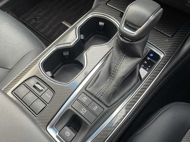 トヨタ クラウン ハイブリッド RS アドバンス 新潟県 2021(令3)年 1.9万km ブラック １２．３型純正ナビ　/フルセグTV/Bluetooth/CD/DVD/AM/FM/ムーンルーフ　/夏冬タイヤ　/トヨタセーフティセンス　/プリクラッシュセーフティ/レーントレーシングアシスト/レーダークルーズコントロール/ロードサインアシスト/アダプティブハイビームシステム/先行車発進告知機能/ブラインドスポットモニター/インテリジェントクリアランスソナー/リヤクロストラフィックオートブレーキ/パーキングサポートブレーキ/パノラミックビューモニター　/３眼ＬＥＤヘッドランプ　/カラーヘッドアップディスプレイ　/デジタルインナーミラー　/本革シート　/ビルトインＥＴＣ２．０/前後ドライブレコーダー/パドルシフト/シートメモリー/シートヒーター/ステアリングヒーター