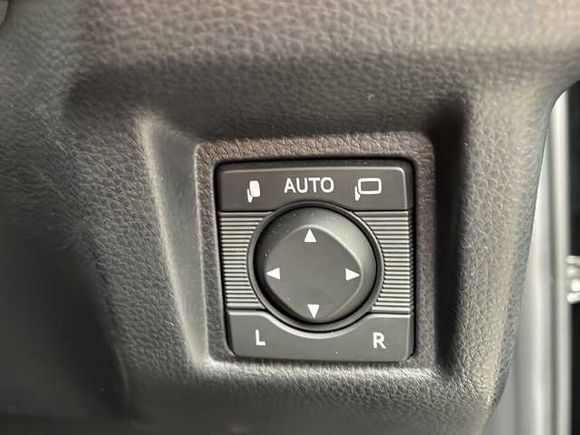 トヨタ クラウン ハイブリッド RS アドバンス 新潟県 2021(令3)年 1.9万km ブラック １２．３型純正ナビ　/フルセグTV/Bluetooth/CD/DVD/AM/FM/ムーンルーフ　/夏冬タイヤ　/トヨタセーフティセンス　/プリクラッシュセーフティ/レーントレーシングアシスト/レーダークルーズコントロール/ロードサインアシスト/アダプティブハイビームシステム/先行車発進告知機能/ブラインドスポットモニター/インテリジェントクリアランスソナー/リヤクロストラフィックオートブレーキ/パーキングサポートブレーキ/パノラミックビューモニター　/３眼ＬＥＤヘッドランプ　/カラーヘッドアップディスプレイ　/デジタルインナーミラー　/本革シート　/ビルトインＥＴＣ２．０/前後ドライブレコーダー/パドルシフト/シートメモリー/シートヒーター/ステアリングヒーター