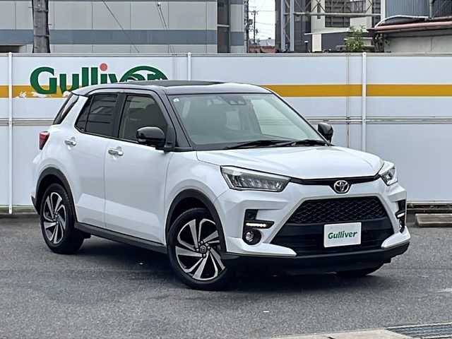 トヨタ ライズ Z 愛知県 2021(令3)年 3万km ブラックマイカメタリック/シャイニングホワイトパール /純正9型メモリナビ//CD/DVD/SD/BT/AM/FM　//全方位カメラ//前後ドライブレコーダー　//純正17AW//ビルトインETC　//オートリトラミラー//シーケンシャルウィンカー//LEDオートライト　//フォグランプ//革巻きステア　//ステアスイッチ//アイドリングストップ　//ISOFIX//シートヒーター　//スマートキー　//プッシュスタート//スマートアシスト　//衝突警報　//標識認識//ステアリングアシスト　//車線逸脱警報　//ACC//クリアランスソナー　//純正フロアマット//保証書　//取説　//ナビ取説　//記録簿R5.6年
