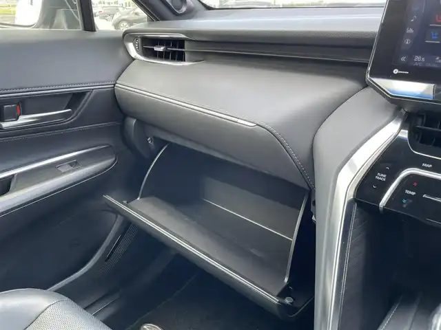 トヨタ ハリアー Z レザーパッケージ 佐賀県 2020(令2)年 5.8万km ホワイトパールクリスタルシャイン 黒革シート/JBL12.3インチメモリーナビゲーション/・フルセグTV/AM/FM/USB/Bluetooth/・JBLプレミアムサウンド/バック/サイドカメラ/前後ドライブレコーダー/ビルトインETC2.0/ハンズフリーパワーリアゲ―ト/ヘッドアップディスプレイ/デジタルインナーミラー/電子パーキングブレーキ/AUTO HOLD機能/DN席パワーシート(D席メモリー機能付)/DN席シートヒーター/シートベンチレーション/ISOFIX対応/革巻きステアリング/ステアリングヒーター/ステアリングリモコン/純正19インチアルミホイール/純正LEDヘッドライト/オートマチックハイビーム/純正LEDフォグランプ/純正フロアマット/新車保証書/トヨタセーフティセンス/・レーダークルーズコントロール/・レーンディパーチャーアラート/・プリクラッシュセーフティ/・ブラインドスポットモニター/・クリアランスソナー/・リヤクロストラフィックアラート/・ロードサインアシスト