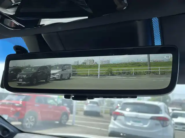 トヨタ ハリアー Z レザーパッケージ 佐賀県 2020(令2)年 5.8万km ホワイトパールクリスタルシャイン 黒革シート/JBL12.3インチメモリーナビゲーション/・フルセグTV/AM/FM/USB/Bluetooth/・JBLプレミアムサウンド/バック/サイドカメラ/前後ドライブレコーダー/ビルトインETC2.0/ハンズフリーパワーリアゲ―ト/ヘッドアップディスプレイ/デジタルインナーミラー/電子パーキングブレーキ/AUTO HOLD機能/DN席パワーシート(D席メモリー機能付)/DN席シートヒーター/シートベンチレーション/ISOFIX対応/革巻きステアリング/ステアリングヒーター/ステアリングリモコン/純正19インチアルミホイール/純正LEDヘッドライト/オートマチックハイビーム/純正LEDフォグランプ/純正フロアマット/新車保証書/トヨタセーフティセンス/・レーダークルーズコントロール/・レーンディパーチャーアラート/・プリクラッシュセーフティ/・ブラインドスポットモニター/・クリアランスソナー/・リヤクロストラフィックアラート/・ロードサインアシスト