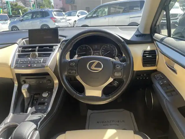 レクサス ＮＸ 200t Iパッケージ 神奈川県 2016(平28)年 6.8万km グラファイトブラックガラスフレーク ベージュ革シート/・前席シートヒーター/・前席パワーシート/運転支援装置/・レーダークルーズコントロール/・プリクラッシュセーフティ/・ブラインドスポットモニター/・前後クリアランスソナー/純正ナビ/・Bluetooth・DVD・MSV/・フルセグTV/・パノラミックビューモニター/ステアリングヒーター/純正エンジンスターター/前後ドライブレコーダー/ビルトイン２．０ETC/スマートキーX2/純正１８インチAW/新車時手帳・取説
