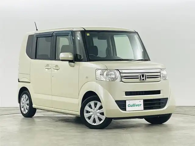 ホンダ Ｎ ＢＯＸ G 福島県 2017(平29)年 8.2万km プレミアムアイボリーP 社外ナビゲーション/・フルセグTV/CD/DVD/SD/・バックカメラ/両側スライドドア/プッシュスタート/・スマートキー/LEDヘッドライト/・ヘッドライトレベライザー/社外フロアマット/ドアバイザー/冬タイヤ4本積込み(社外アルミ)