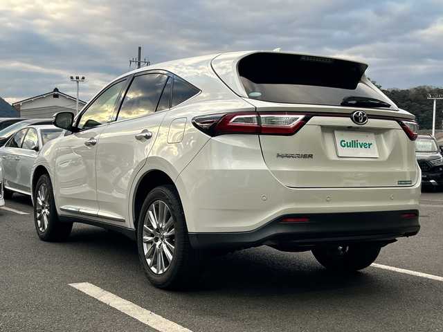 トヨタ ハリアー プログレス 京都府 2018(平30)年 10.1万km ホワイトパールクリスタルシャイン 〇JBL/〇純正ナビ/〇追従型クルーズコントロール/〇純正フロアマット/〇スマートキー/〇フルセグ/〇全周囲カメラ