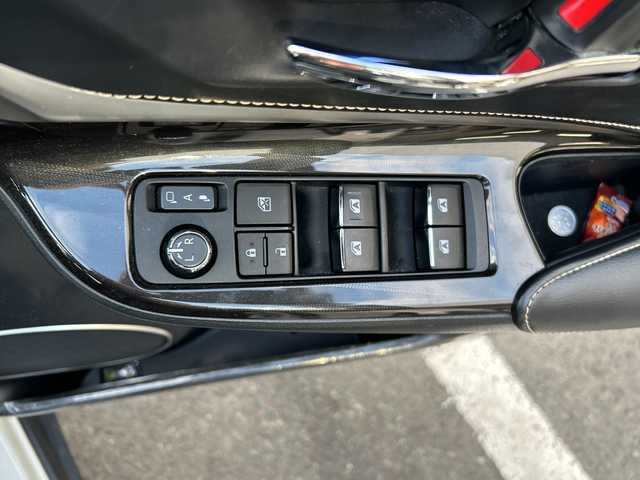 トヨタ ハリアー プログレス 京都府 2018(平30)年 10.1万km ホワイトパールクリスタルシャイン 〇JBL/〇純正ナビ/〇追従型クルーズコントロール/〇純正フロアマット/〇スマートキー/〇フルセグ/〇全周囲カメラ