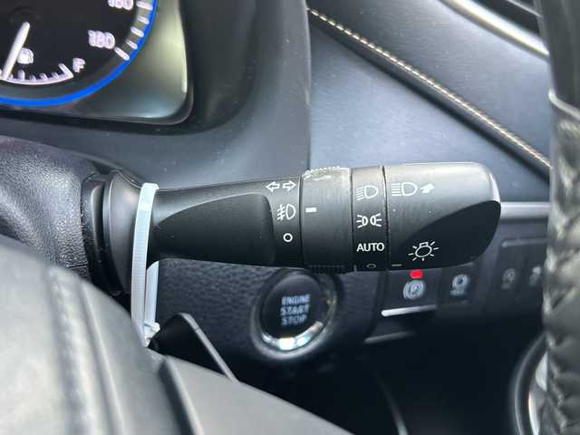 トヨタ ハリアー プログレス 京都府 2018(平30)年 10.1万km ホワイトパールクリスタルシャイン 〇JBL/〇純正ナビ/〇追従型クルーズコントロール/〇純正フロアマット/〇スマートキー/〇フルセグ/〇全周囲カメラ