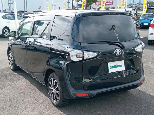 トヨタ シエンタ X 福井県 2017(平29)年 1.5万km ブラックマイカ ディーラーオプションナビ（NSCD-W66）/・（ワンセグTV/CD）/両側スライド（左側パワースライド）ドア/前席シートヒーター/横滑り防止装置/ETC/ライトレベライザー/アイドリングストップ/サイド・カーテンエアバッグ/純正フロアマット/リモコンキー