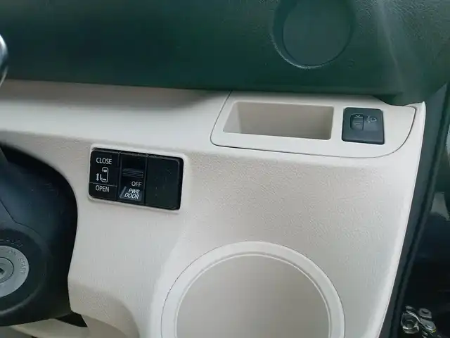 トヨタ シエンタ X 福井県 2017(平29)年 1.5万km ブラックマイカ ディーラーオプションナビ（NSCD-W66）/・（ワンセグTV/CD）/両側スライド（左側パワースライド）ドア/前席シートヒーター/横滑り防止装置/ETC/ライトレベライザー/アイドリングストップ/サイド・カーテンエアバッグ/純正フロアマット/リモコンキー