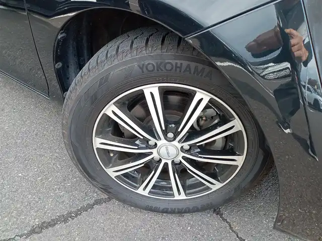 トヨタ シエンタ X 福井県 2017(平29)年 1.5万km ブラックマイカ ディーラーオプションナビ（NSCD-W66）/・（ワンセグTV/CD）/両側スライド（左側パワースライド）ドア/前席シートヒーター/横滑り防止装置/ETC/ライトレベライザー/アイドリングストップ/サイド・カーテンエアバッグ/純正フロアマット/リモコンキー