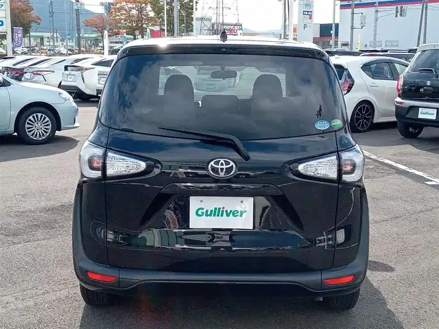 トヨタ シエンタ X 福井県 2017(平29)年 1.5万km ブラックマイカ ディーラーオプションナビ（NSCD-W66）/・（ワンセグTV/CD）/両側スライド（左側パワースライド）ドア/前席シートヒーター/横滑り防止装置/ETC/ライトレベライザー/アイドリングストップ/サイド・カーテンエアバッグ/純正フロアマット/リモコンキー