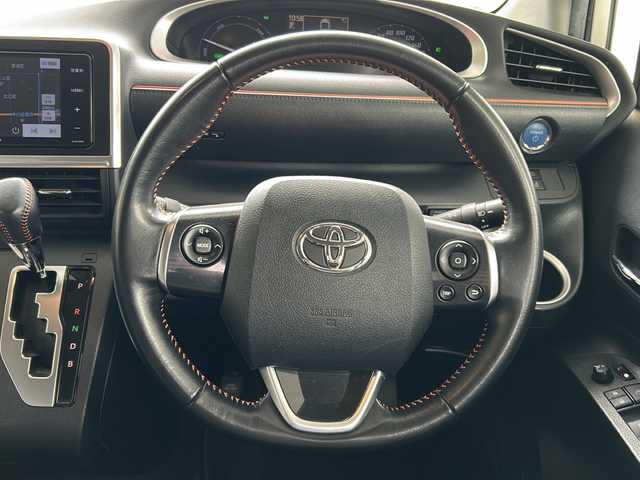 トヨタ シエンタ ハイブリッド G クエロ 愛知県 2018(平30)年 7.8万km ホワイトパールクリスタルシャイン ワンオーナー/禁煙車/ECLIPSE製ナビ/フルセグTV・BT・CD・DVD・SD・USB・AUX・AM・FM/バックカメラ/両側パワースライドドア/プリクラッシュセーフティー/レーンディパーチャーアラート/車両接近通報装置/先行車発進お知らせ機能/ナビ連動型前後ドライブレコーダー/ステアリングスイッチ/オートライト/オートハイビーム/LEDヘッドライト/フォグランプ/ETC/革巻きステアリング/純正フロアマット/スマートキー/プッシュスタート/保証書/取扱説明書/スペアスマートキー/ディーラー整備記録簿（R1~R7）