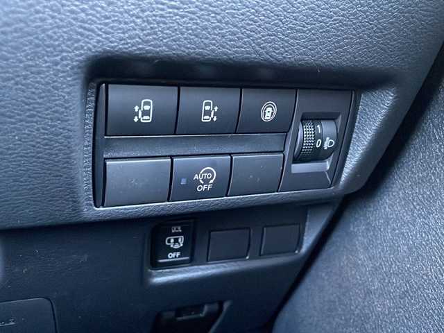 日産 ルークス ハイウェイスター Gターボ 静岡県 2023(令5)年 1.8万km ホワイトパール ワンオーナー/アイドリングストップ/ターボ/エマージェンシーブレーキ/純正ナビ（フルセグTV/BT/CD)/インナーミラー型アラウンドビューモニター/純正15インチAW/両側パワースライドドア/フォグランプ/オートマチックハイビーム/オートライト/純正ドライブレコーダー/リアサーキュレーター/プッシュスタート/ETC/スペアキー/前後コーナーセンサー