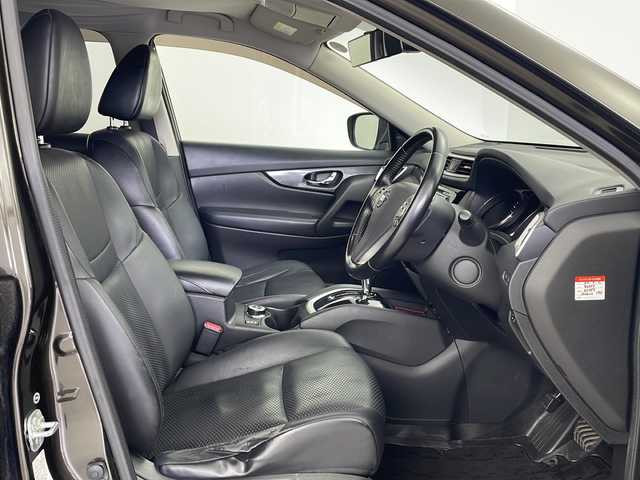 日産 エクストレイル 20X エマージェンシーブレーキ 鹿児島県 2013(平25)年 11.5万km チタニウムカーキ 純正メーカーOPナビ/(BT/CD/DVD/AM/FM)/エマージェンシーブレーキ/アラウンドビューモニター/バックカメラ/クルーズコントロール/前席シートヒーター/ヒルディセントコントロール/前後コーナーセンサー/電動リアゲート/ステアリングスイッチ/ルーフレール/LEDヘッドライト/純正17インチアルミホイール/スペアキー/保証書/取扱説明書