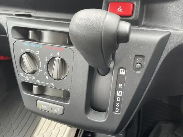 ダイハツ ミラ イース L SAⅢ 滋賀県 2018(平30)年 5万km ホワイト 禁煙車/パイオニア製ナビ/・ワンセグTV・Bluetooth・CD・DVD・SD・USB/前後ドライブレコーダー/パーキングセンサー/車線逸脱警報装置/横滑り防止機能/衝突軽減機能/オートハイビーム機能/ヘッドライトレベライザー/コーナーセンサー/リモコンキー/エアコン/パワーウィンドウ