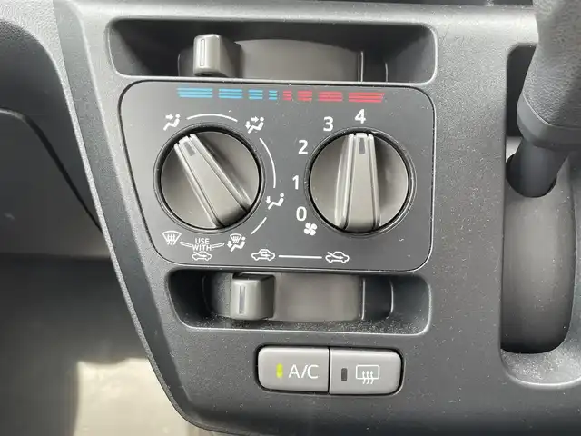 ダイハツ ミラ イース L SAⅢ 滋賀県 2018(平30)年 5万km ホワイト 禁煙車/パイオニア製ナビ/・ワンセグTV・Bluetooth・CD・DVD・SD・USB/前後ドライブレコーダー/パーキングセンサー/車線逸脱警報装置/横滑り防止機能/衝突軽減機能/オートハイビーム機能/ヘッドライトレベライザー/コーナーセンサー/リモコンキー/エアコン/パワーウィンドウ