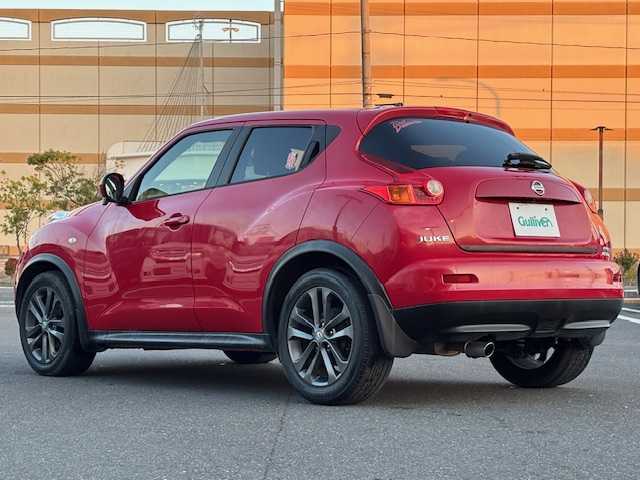 日産 ジューク 15RX アーバンセレクション 宮城県 2013(平25)年 4.3万km パッションレッド 登録時走行距離42485km/純正ナビ/DVD・CD・USB・iPod・VTR・Bluetooth・TV・AM・FM/プッシュスタート/スマートキー/AC/スペアキー有/バックカメラ/フルフラットシート/純正フロアマット/ABS/横滑り防止装置/盗難防止装置/オートライト/フォグランプ/電動格納ミラー