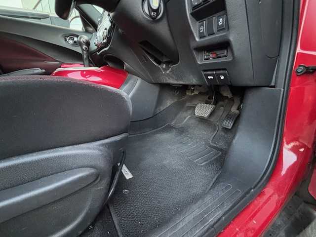 日産 ジューク 15RX アーバンセレクション 宮城県 2013(平25)年 4.3万km パッションレッド 登録時走行距離42485km/純正ナビ/DVD・CD・USB・iPod・VTR・Bluetooth・TV・AM・FM/プッシュスタート/スマートキー/AC/スペアキー有/バックカメラ/フルフラットシート/純正フロアマット/ABS/横滑り防止装置/盗難防止装置/オートライト/フォグランプ/電動格納ミラー