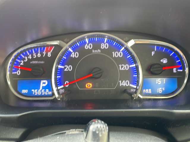 ダイハツ ムーヴ カスタム X 滋賀県 2013(平25)年 7.6万km アーバンナイトブルークリスタルメタリック ワンオーナー/純正メモリナビ/バックカメラ/ウィンカーミラー/プッシュスタート/ETC/AM/FM/CD/DVD/Bluetooth/スペアキー（板キー）/純正アルミ付きサマータイヤ4本/アイドリングストップ/オートライト