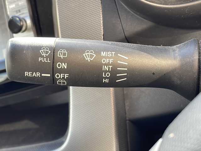 ダイハツ ムーヴ カスタム X 滋賀県 2013(平25)年 7.6万km アーバンナイトブルークリスタルメタリック ワンオーナー/純正メモリナビ/バックカメラ/ウィンカーミラー/プッシュスタート/ETC/AM/FM/CD/DVD/Bluetooth/スペアキー（板キー）/純正アルミ付きサマータイヤ4本/アイドリングストップ/オートライト