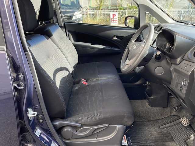 ダイハツ ムーヴ カスタム X 滋賀県 2013(平25)年 7.6万km アーバンナイトブルークリスタルメタリック ワンオーナー/純正メモリナビ/バックカメラ/ウィンカーミラー/プッシュスタート/ETC/AM/FM/CD/DVD/Bluetooth/スペアキー（板キー）/純正アルミ付きサマータイヤ4本/アイドリングストップ/オートライト