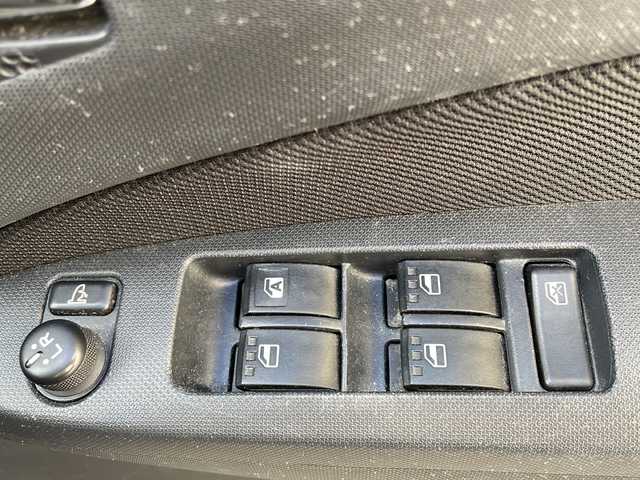 ダイハツ ムーヴ カスタム X 滋賀県 2013(平25)年 7.6万km アーバンナイトブルークリスタルメタリック ワンオーナー/純正メモリナビ/バックカメラ/ウィンカーミラー/プッシュスタート/ETC/AM/FM/CD/DVD/Bluetooth/スペアキー（板キー）/純正アルミ付きサマータイヤ4本/アイドリングストップ/オートライト