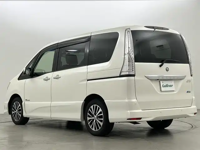 日産 セレナ HWS S HV Vセレ +SeftyⅡ 福岡県 2016(平28)年 5.7万km ブリリアントホワイトパール 純正ナビ（ＢＴ，フルセグＴＶ）　/全方位カメラ　/ＥＴＣ　/前方ドライブレコーダー　/クルーズコントロール　/コーナーセンサー　/エマージェンシーブレーキ　/レーンキープ　/両側電動スライドドア　/Ｗエアコン　/ＬＥＤ