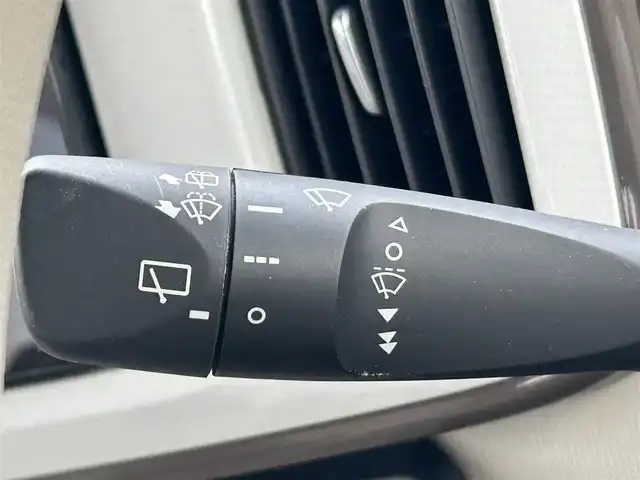 ダイハツ ムーヴ キャンバス G メイクアップ SA Ⅲ 岡山県 2017(平29)年 4.2万km パールホワイトⅢ/スムースグレーマイカメタリック 2トーン 登録時走行距離41774km/社外ナビ　/(AM.FM.TV.CD.DVD.BT.USB)/バックカメラ　/衝突軽減ブレーキ/両側パワースライドドア　/ＥＴＣ　/クリアランスソナー/横滑り防止装置/Ｂｌｕｅｔｏｏｔｈ接続　/盗難防止装置/アイドリングストップ　/ＵＳＢ入力端子　/ドライブレコーダー/オートライト/オートマチックハイビーム　