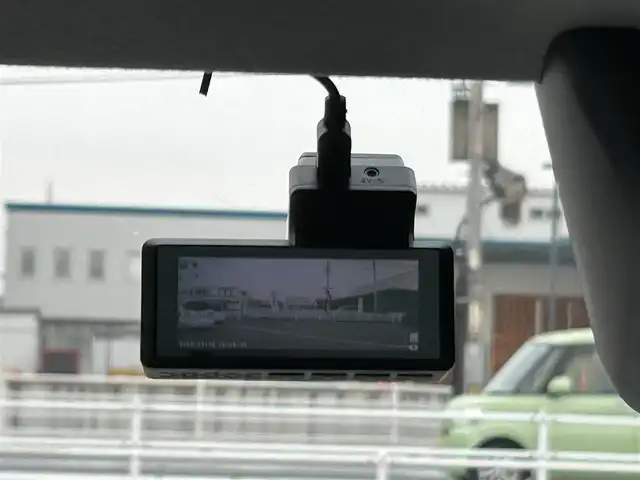 ダイハツ ムーヴ キャンバス G メイクアップ SA Ⅲ 岡山県 2017(平29)年 4.2万km パールホワイトⅢ/スムースグレーマイカメタリック 2トーン 登録時走行距離41774km/社外ナビ　/(AM.FM.TV.CD.DVD.BT.USB)/バックカメラ　/衝突軽減ブレーキ/両側パワースライドドア　/ＥＴＣ　/クリアランスソナー/横滑り防止装置/Ｂｌｕｅｔｏｏｔｈ接続　/盗難防止装置/アイドリングストップ　/ＵＳＢ入力端子　/ドライブレコーダー/オートライト/オートマチックハイビーム　