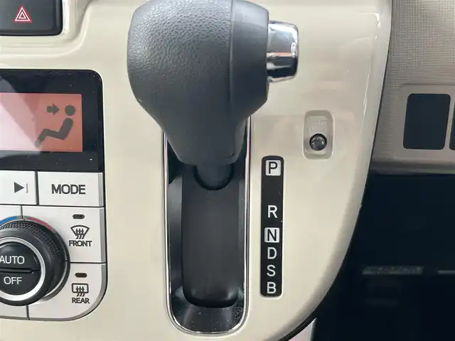 ダイハツ ムーヴ キャンバス G メイクアップ SA Ⅲ 岡山県 2017(平29)年 4.2万km パールホワイトⅢ/スムースグレーマイカメタリック 2トーン 登録時走行距離41774km/社外ナビ　/(AM.FM.TV.CD.DVD.BT.USB)/バックカメラ　/衝突軽減ブレーキ/両側パワースライドドア　/ＥＴＣ　/クリアランスソナー/横滑り防止装置/Ｂｌｕｅｔｏｏｔｈ接続　/盗難防止装置/アイドリングストップ　/ＵＳＢ入力端子　/ドライブレコーダー/オートライト/オートマチックハイビーム　