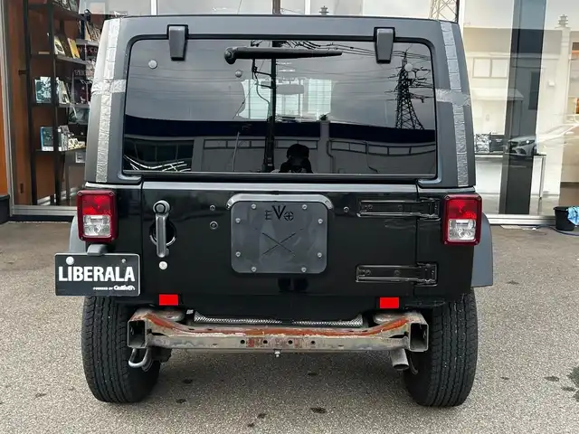 クライスラー・ジープ ジープ ラングラー アンリミテッド スポーツ 富山県 2017(平29)年 4.8万km 黒 ４WD/ワンオーナー/アルパイン9型ナビ/Bluetooth接続/AM/FMラジオ/フルセグTV/クルーズコントロール（追従なし）/ETC/前後ドラレコ/横滑り防止機能/ダウンヒルアシストコントロール/革巻きステアリング/純正パーツ積込み（Fバンパー/サイドステップ/Rバンパー）/ヘッドライトレベライザー/リモコンキー/純正AW/R6年記録簿