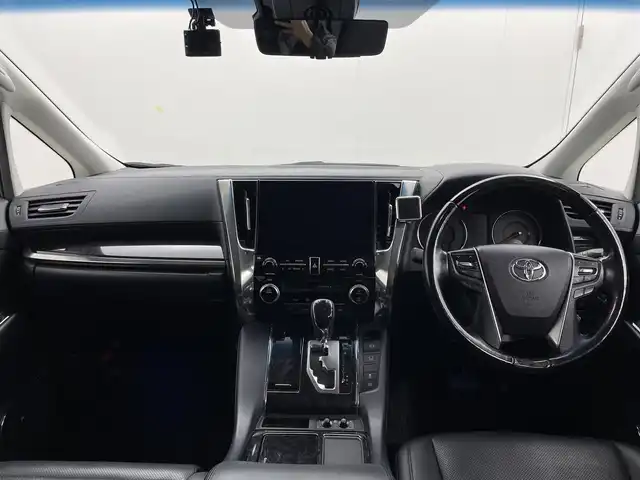 トヨタ アルファード S Cパッケージ 茨城県 2021(令3)年 8万km ブラック ●純正DA/●BT接続，フルセグTV，CD/DVD/●全周囲カメラ/●モデリスタエアロ/●BSM/●クルーズコントロール/●サンルーフ/●パワーステアリング/●パワーウィンドウ/●エアコン/●キーレス/●ABS/●運転席＋助手席エアバッグ/●サイドエアバッグ/●カーテンエアバッグ/●LED ライト/●ETC/●スマートキー/●プッシュスタート/●盗難防止装置/●オートライト/●横滑り防止装置/●衝突被害軽減ブレーキ/●衝突安全ボディ/●障害物センサー