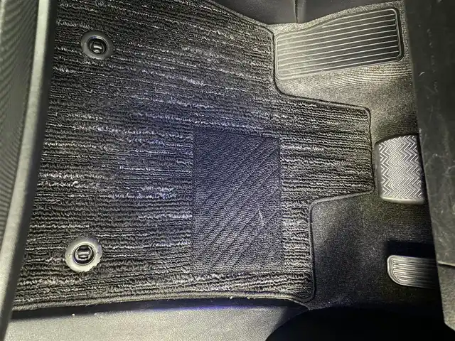 トヨタ アルファード S Cパッケージ 茨城県 2021(令3)年 8万km ブラック ●純正DA/●BT接続，フルセグTV，CD/DVD/●全周囲カメラ/●モデリスタエアロ/●BSM/●クルーズコントロール/●サンルーフ/●パワーステアリング/●パワーウィンドウ/●エアコン/●キーレス/●ABS/●運転席＋助手席エアバッグ/●サイドエアバッグ/●カーテンエアバッグ/●LED ライト/●ETC/●スマートキー/●プッシュスタート/●盗難防止装置/●オートライト/●横滑り防止装置/●衝突被害軽減ブレーキ/●衝突安全ボディ/●障害物センサー