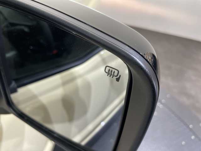 スズキ ジムニー ノマド FC 愛媛県 2025(令7)年 0.1千km アークティックホワイトパール 登録済未使用車／アダプティブクルーズコントロール／ステアリングスイッチ／ダウンヒルアシストコントロール／ＬＥＤヘッドライト／オートライト／オートマチックハイビーム／純正15インチアルミホイール