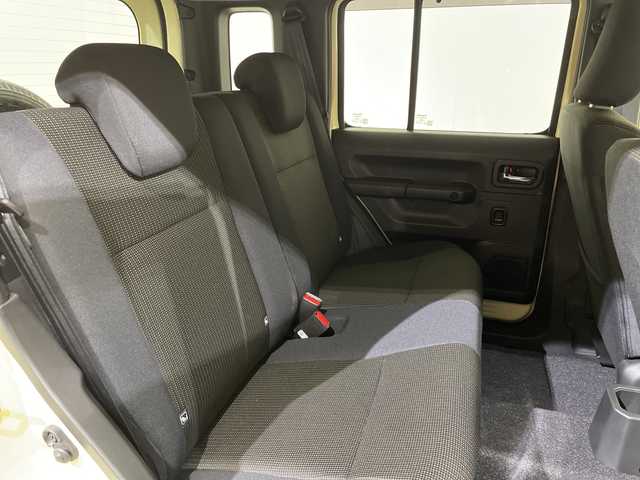 スズキ ジムニー ノマド FC 愛媛県 2025(令7)年 0.1千km アークティックホワイトパール 登録済未使用車／アダプティブクルーズコントロール／ステアリングスイッチ／ダウンヒルアシストコントロール／ＬＥＤヘッドライト／オートライト／オートマチックハイビーム／純正15インチアルミホイール