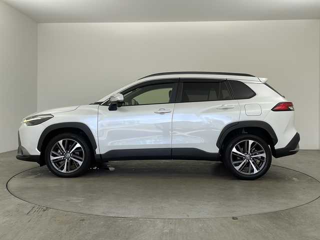トヨタ カローラ クロス ハイブリッド Z 兵庫県 2022(令4)年 4.1万km プラチナホワイトパールマイカ ・純正ディスプレイナビ&BT&USB&TV&Miracast/・ビルドインETC/・ドライブレコーダー/・レーダークルーズコントロール/・バックカメラ/・ハーフレザーシート/・パワーバックドア/・前席シートヒーター/・電動パーキングブレーキ/・トヨタセーフティセンス/・プリクラッシュセーフティ/・レーンディパーチャーアラート/・ブラインドスポットモニター/・クリアランスソナー/・ドアミラーヒーター/・LEDヘッドライト/・LEDフォグランプ/・オートライト/・オートマチックハイビーム/・スマートキー/・純正フロアマット/・純正18インチアルミホイール/・ルーフレール