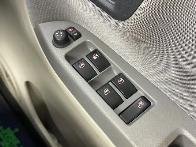 ダイハツ キャスト スタイル X リミテッド SAⅢ 愛知県 2019(令1)年 6.1万km プラムブラウンクリスタルマイカ 禁煙車/純正7インチナビ/（CD/DVD/Bluetooth/フルセグTV/SD)/バックカメラ/スマートアシストIII/・衝突軽減ブレーキ/・レーンキープアシスト/・オートマチックハイビーム/・誤発進抑制機能/ETC/ドライブレコーダー/シートヒーター/プッシュスタート/スマートキー/スペアキー有/アイドリングストップ/横滑り防止装置/オートエアコン/純正フロアマット