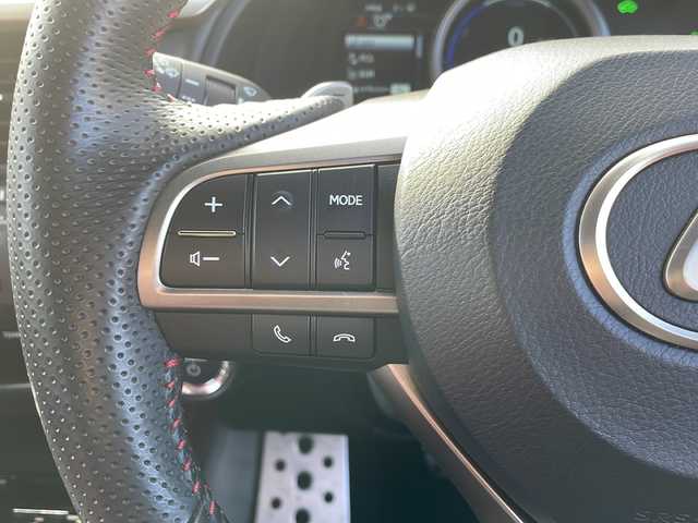 レクサス ＲＸ 450h Fスポーツ 道北・旭川 2018(平30)年 7.5万km ホワイトノーヴァガラスフレーク /4WD//禁煙//純正ナビ/BT/CD/DVD/フルセグ/ブルーレイ/USB/AUX//レザーシート//前席パワーシート//前席エアシート//全席シートヒーター//運転席メモリーシート//セーフティシステムプラス//LKA/PCS/BSM/クリアランスソナー/ACC/ICS/HUD/TPMS//革巻きステアリング//ハンドルヒーター//パドルシフト//ステアリングスイッチ//オートライト//オートマチックハイビーム//LEDヘッドライト//フォグランプ//パワーバックドア//バックカメラ//サイドカメラ//フロントカメラ//ETC//ドライブレコーダー//サンシェード//オートワイパー//オートリトラミラー//純正フロアマット//取扱説明書//保証書